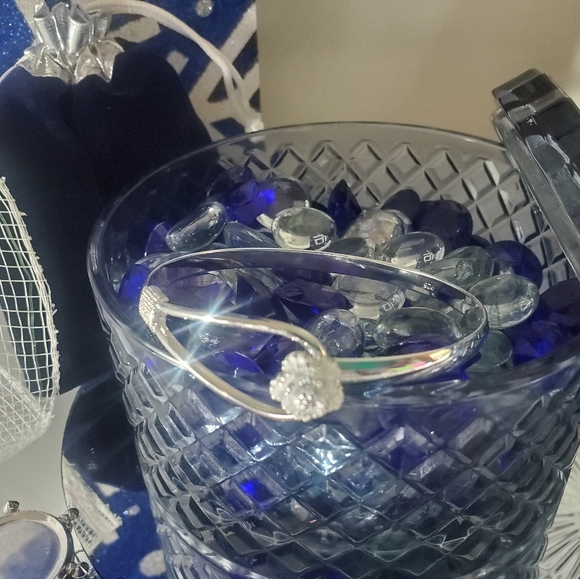 Sterling Silver Women's Tennis Bracelet -  99.9% Pure Silver - Picture 3 of 7